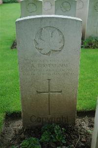 Canada Cemetery Tilloy Les Cambrai - Thorne, A